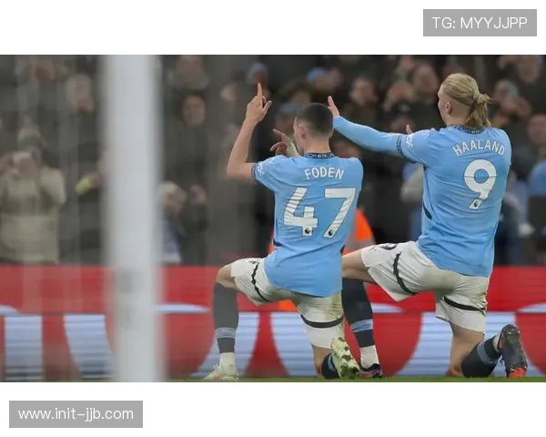 曼城防线断层式减员，胡萨诺夫临危受命表现分析