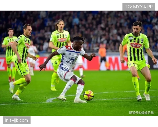 勒阿弗尔补时阶段进球,2-2逼平摩纳哥抢下关键一分